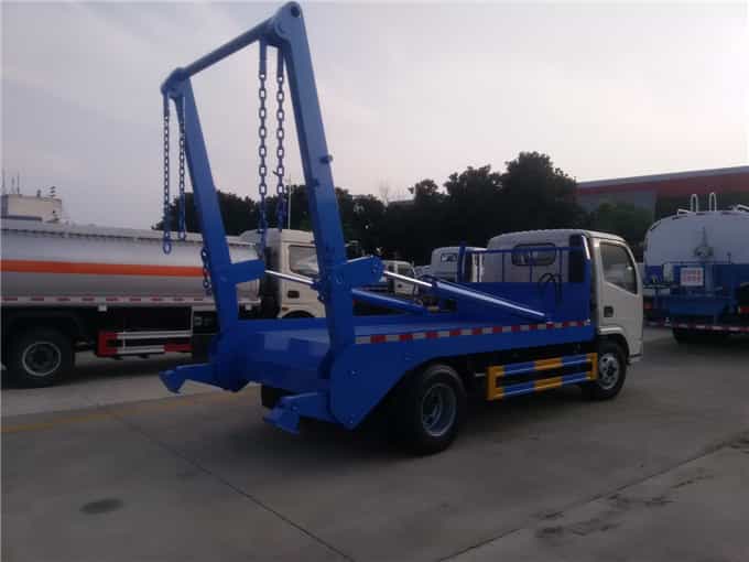 东风多利卡摆臂式垃圾车