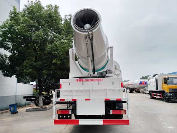 ¶«·ç·ÂÌì½õÎíÅÚ³µ14-20Á¢·½