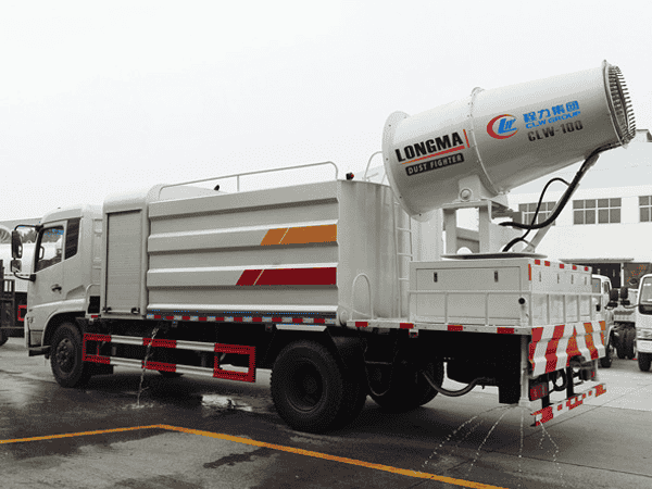 东风天锦抑尘雾炮车10-15立方(方罐)