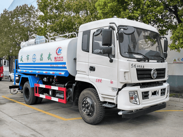 东风145新款雾炮车10-15立方